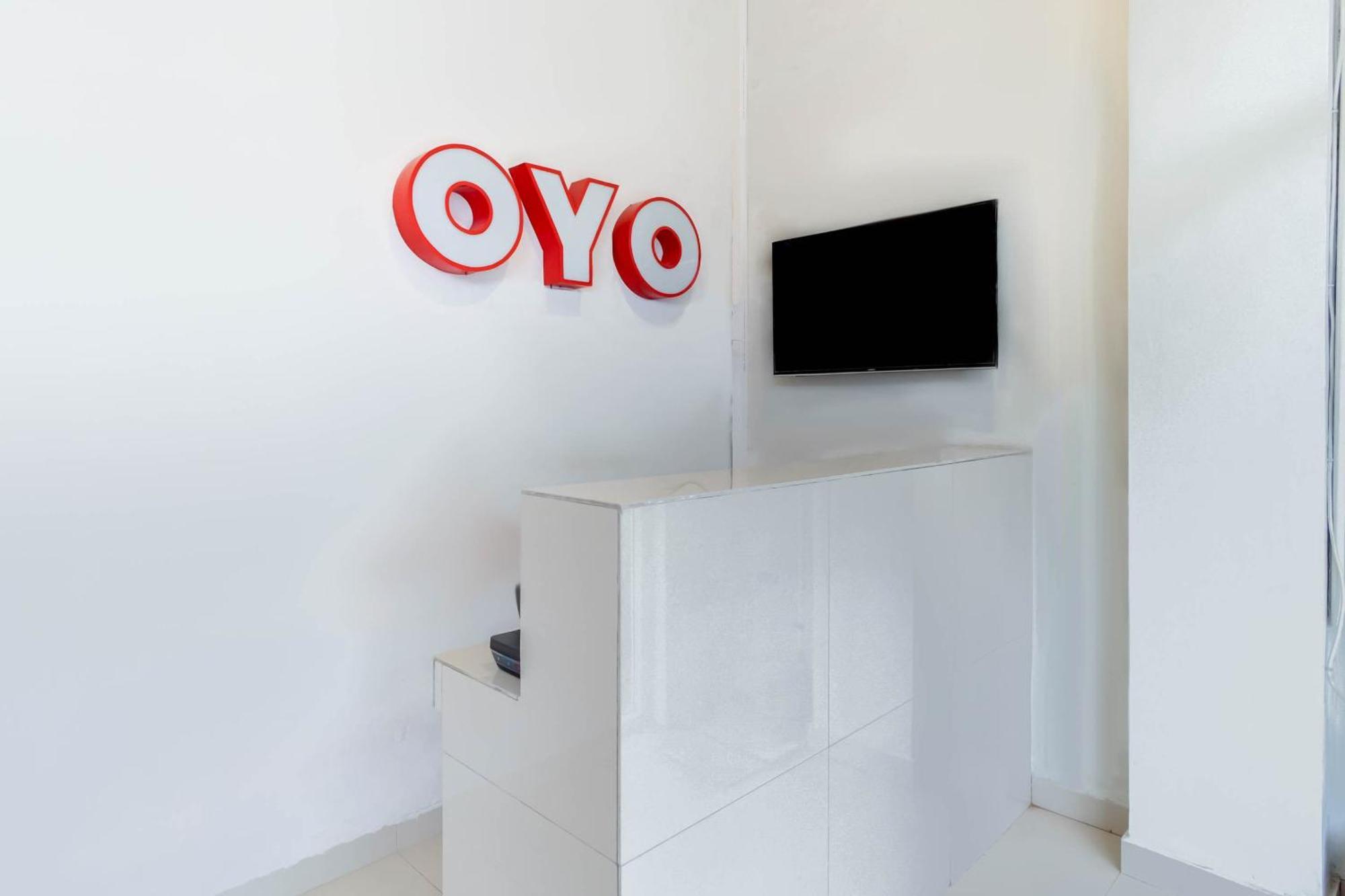 Super Oyo 2345 Homestay Jaya Medan Exterior foto