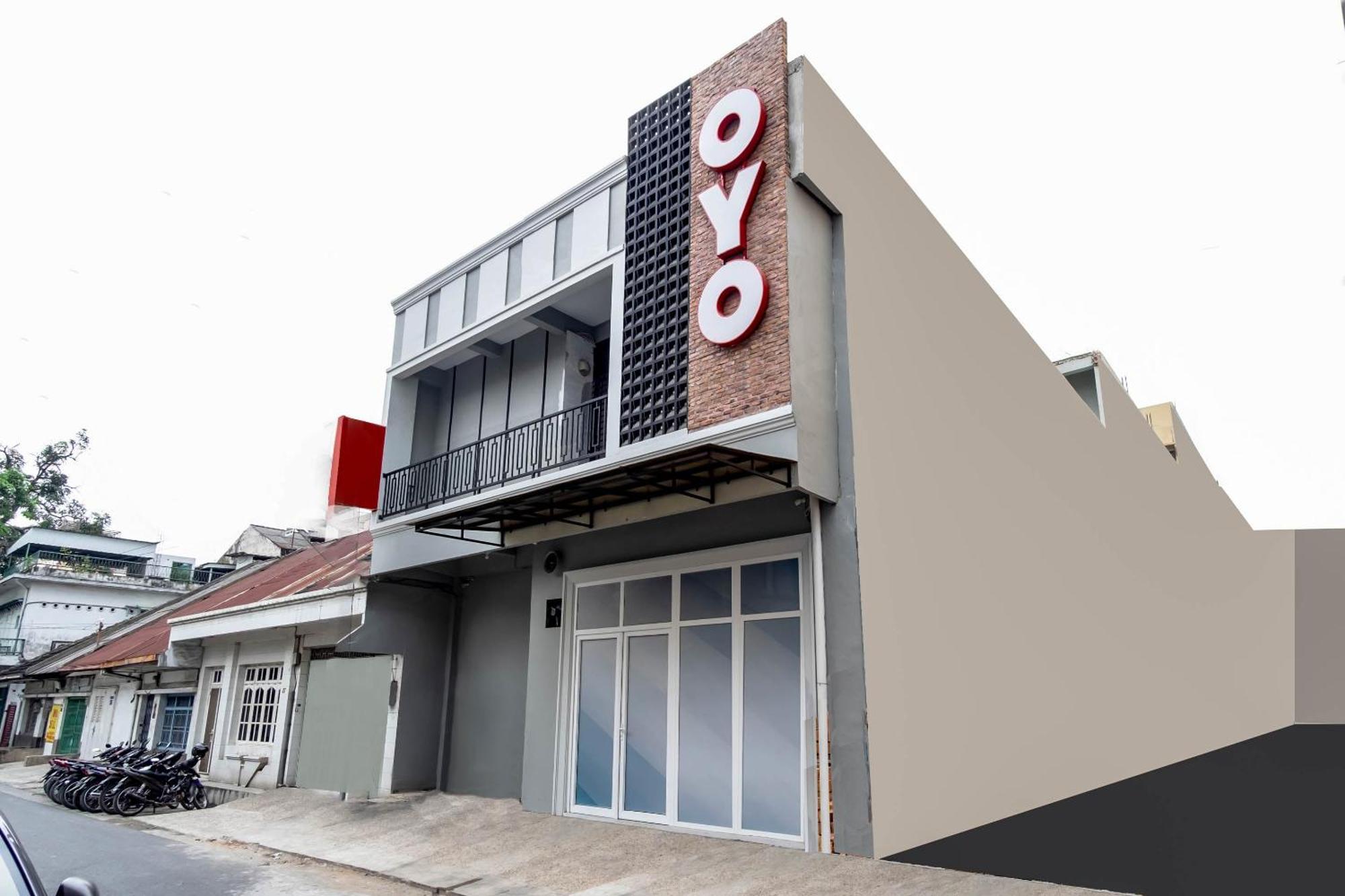 Super Oyo 2345 Homestay Jaya Medan Exterior foto