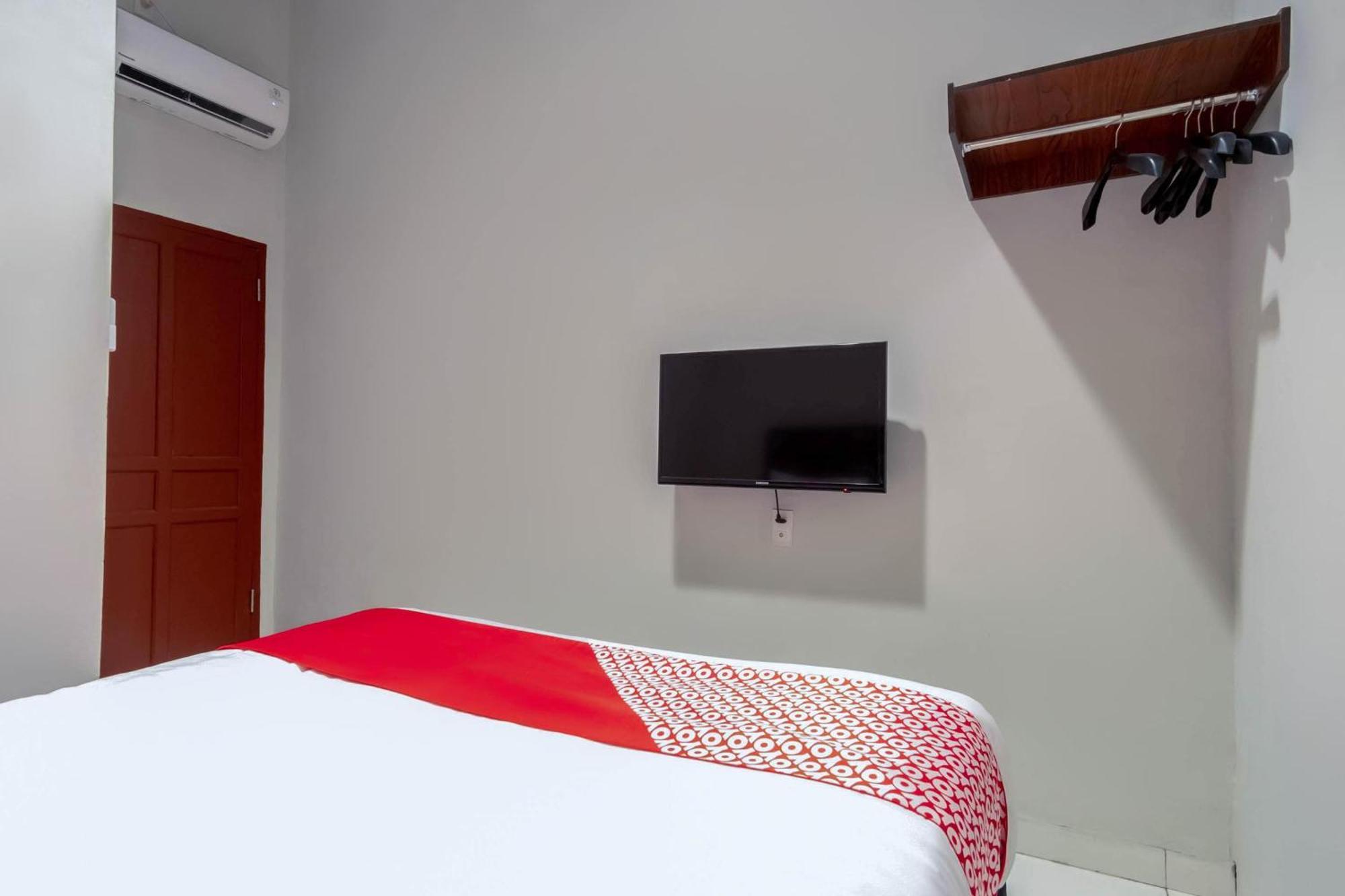 Super Oyo 2345 Homestay Jaya Medan Exterior foto