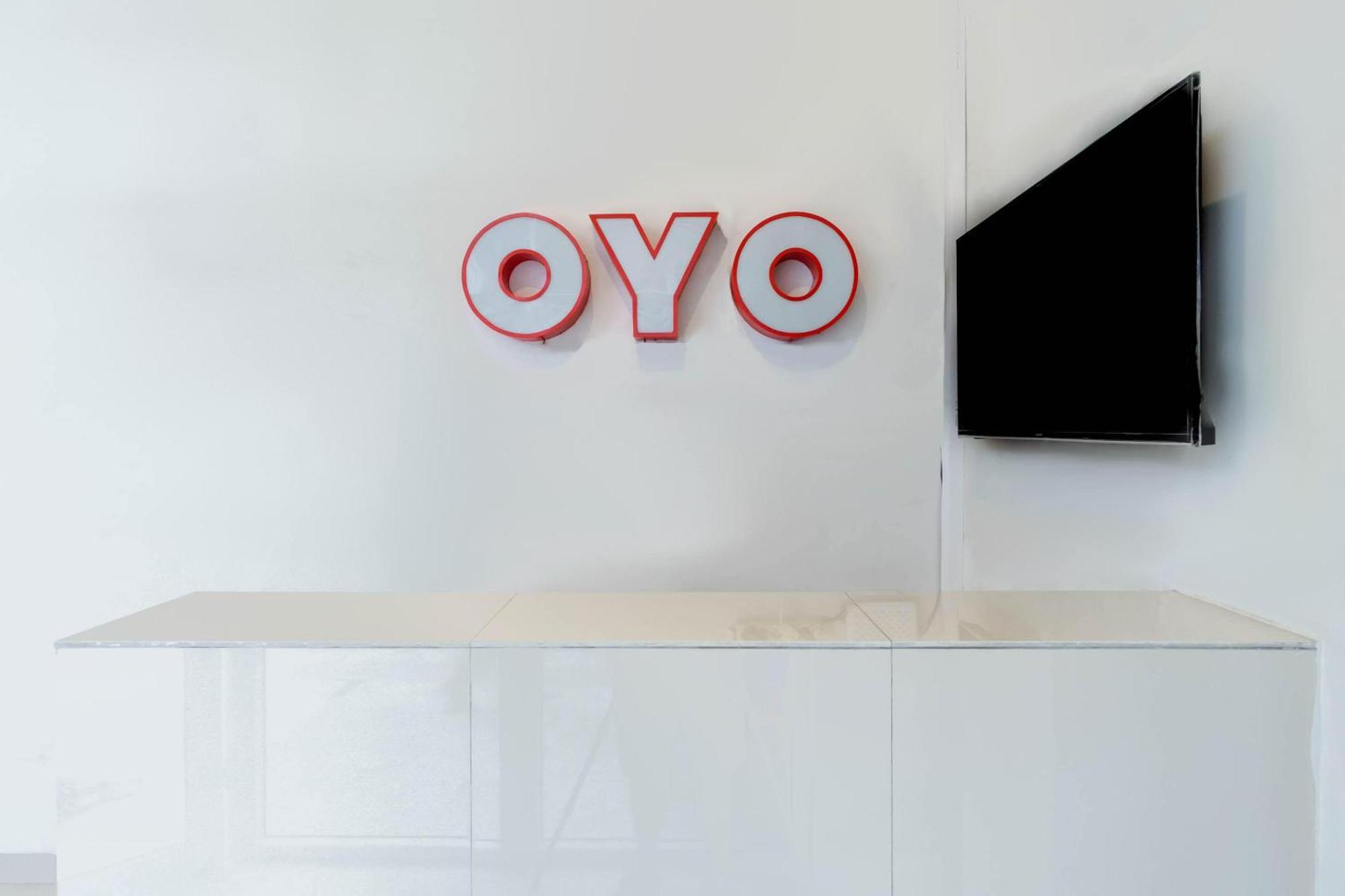 Super Oyo 2345 Homestay Jaya Medan Exterior foto